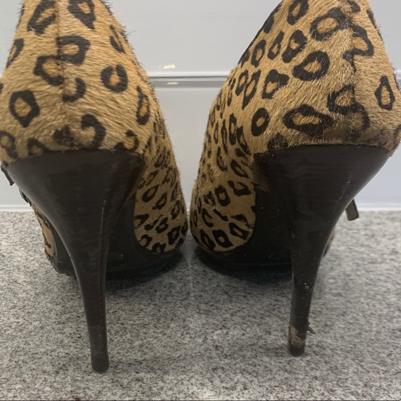 Micheal Kors leopard heels 💕 - Picture 4 of 4